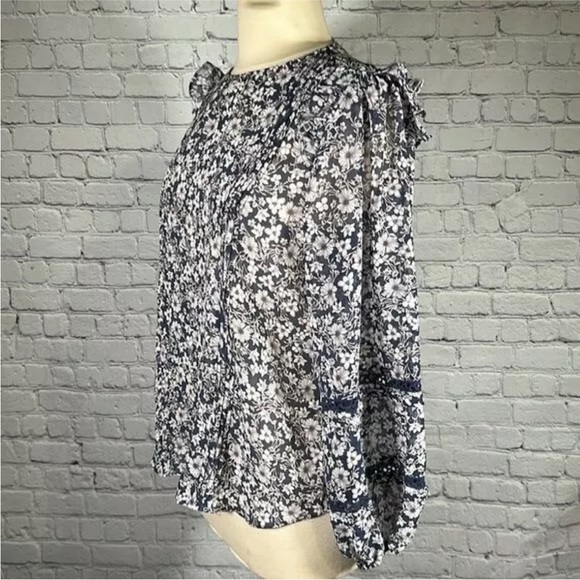 1. State Blue White Floral Pleated Ruffle Sheer Top Blouse Size Small - Picture 4 of 7